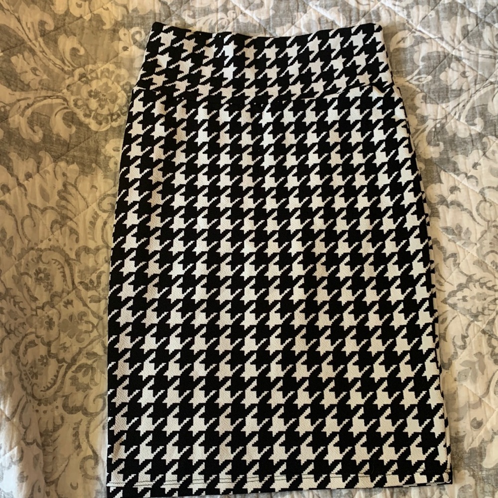 EUC Lularoe Cassie made in USA!